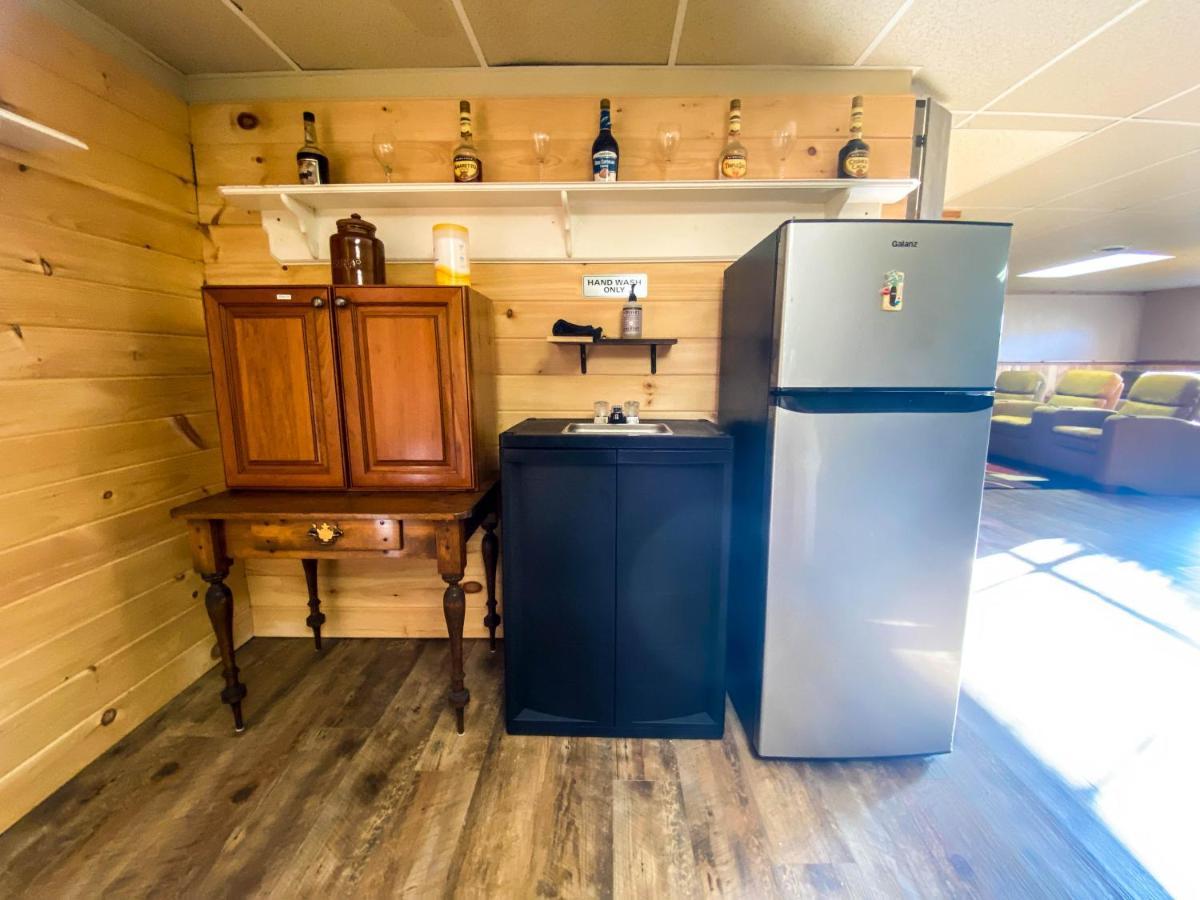 Modern Rustic Countryside Downstairs Guesthouse 塞维尔维尔 外观 照片